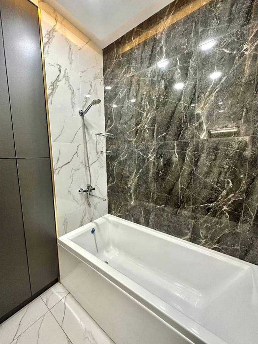 Продажа Шикарной квартиры в Новостройке на Глинка 8-род.дом  А-03