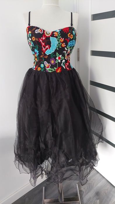 Vand rochie de ocazie, Artista, marimea 38