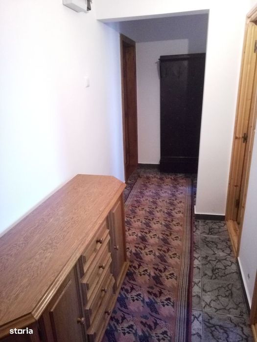 Apartament 3 camere zona Caraiman