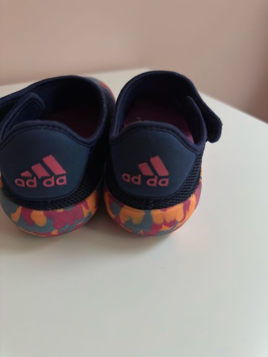 Сандали на Adidas за момиче