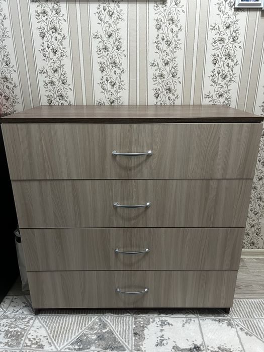 Продам комод 4 полки