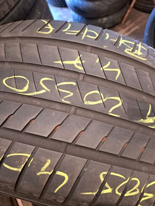 O anvelopa 305/40 R20 Bridgestone runflat
