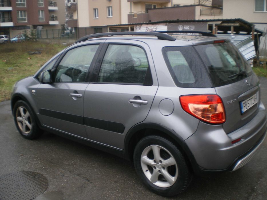 Продавам СУЗУКИ SX4