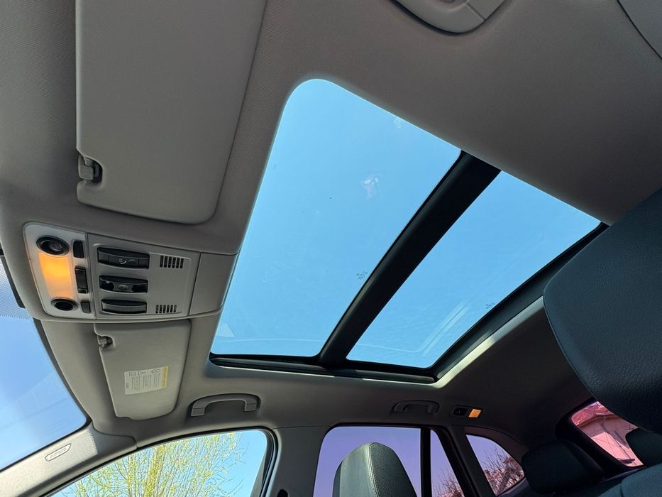 BMW X1 2010 — imagine 43