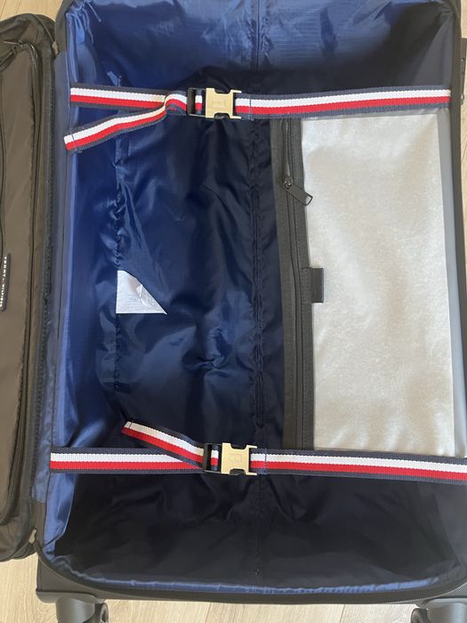 Чемодан Tommy Hilfiger