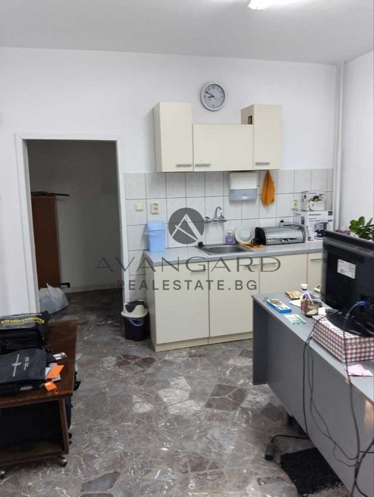 Продава се Двустаен апартамент в Пловдив, Тракия - 78 кв.м за 1727 €/кв.м - Снимка #1