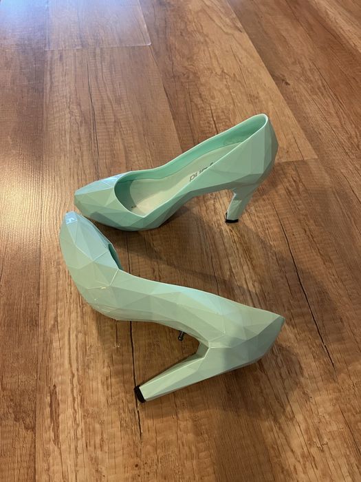 GUESS, ZARA -37 номер.