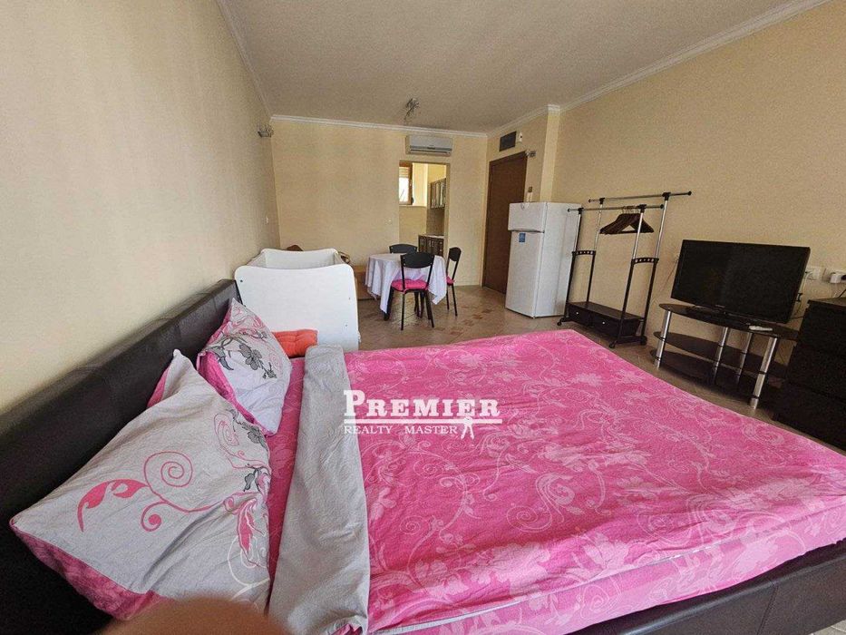 Продава се Едностаен апартамент в Созопол - 56 кв.м за 1572 €/кв.м - Снимка #4