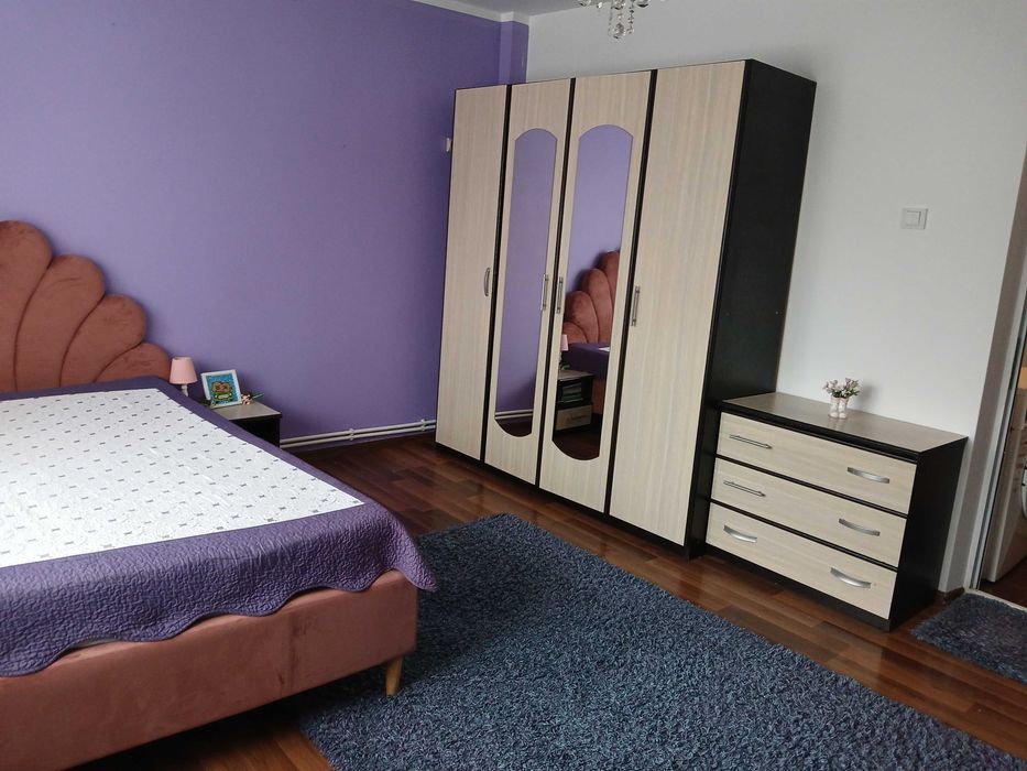 Vând apartament în bloc linistit