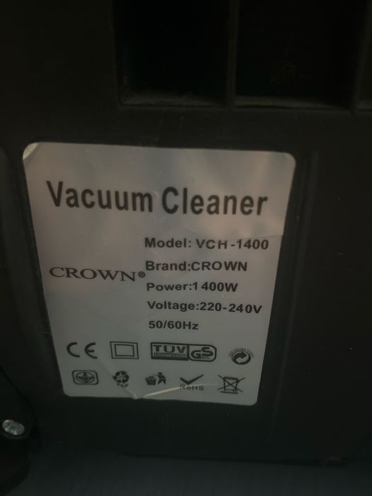 Прахосмукачка Crown