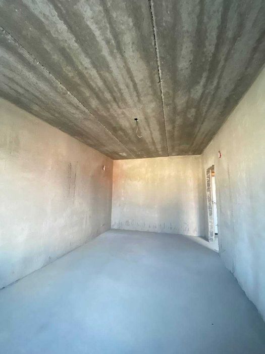 Продам 1комн кв Батыс черновая
