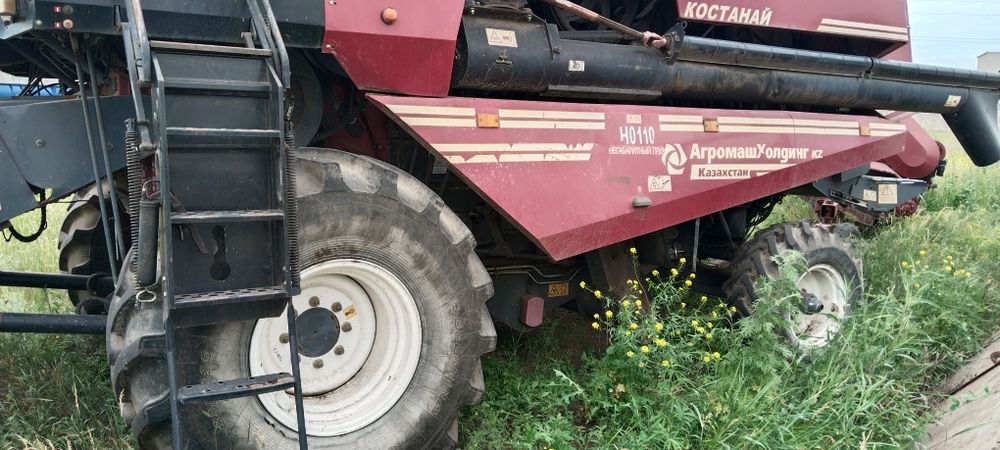 Комбайн Ессиль 740