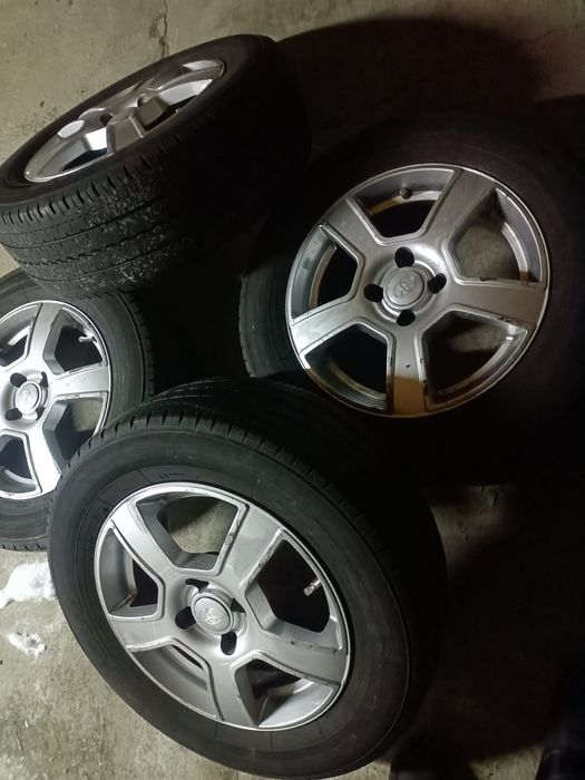 Продам диски с шинами
