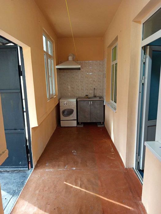 Продается квартира в Яшнабадском районе Ташсельмаш 1комнат 1-этаж 38м2