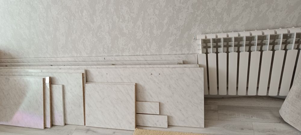 Шкаф сатылады ақ түсті