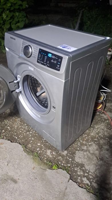 Продам стиральную машину