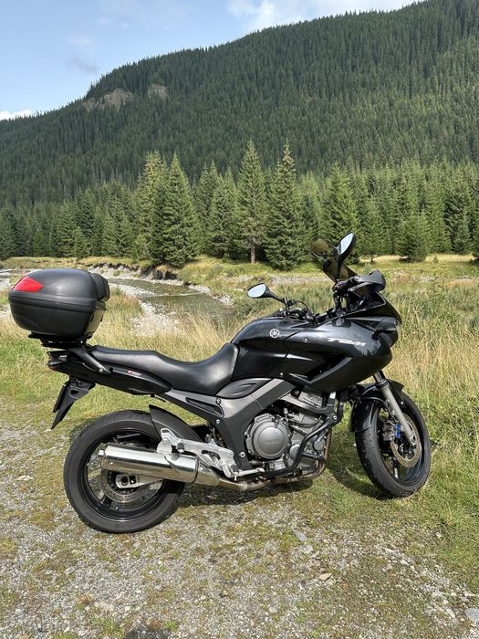 Motocicleta Yamaha TDM 900