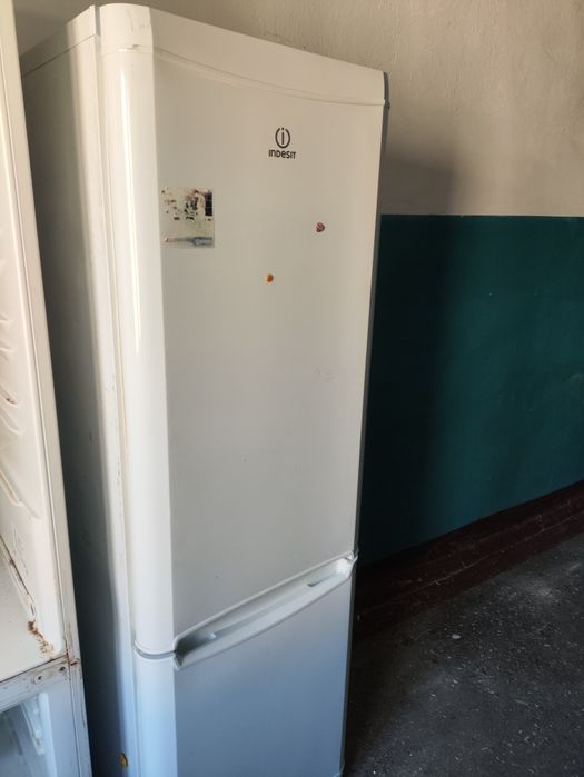 Продаю холодильник б/у