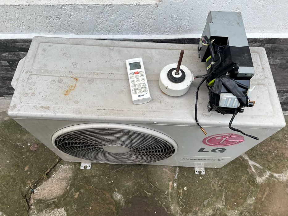 Външно тяло на климатик 12-ка подходящо за термопомпа