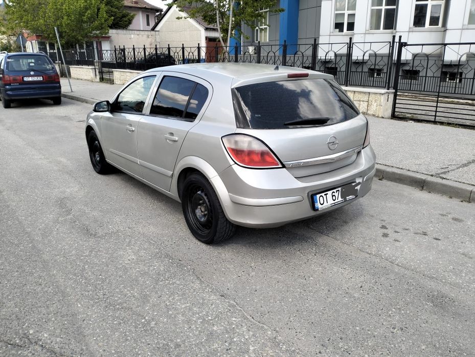 Opel Astra H. Motor 1.7-Diesel