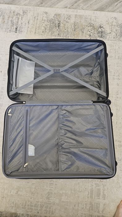 Продам чемодан Samsonite.