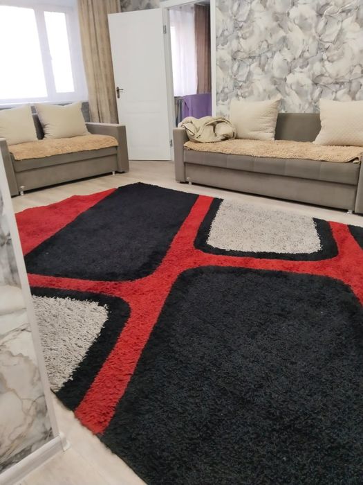 Продается ковер травка 2.5 на 3.5