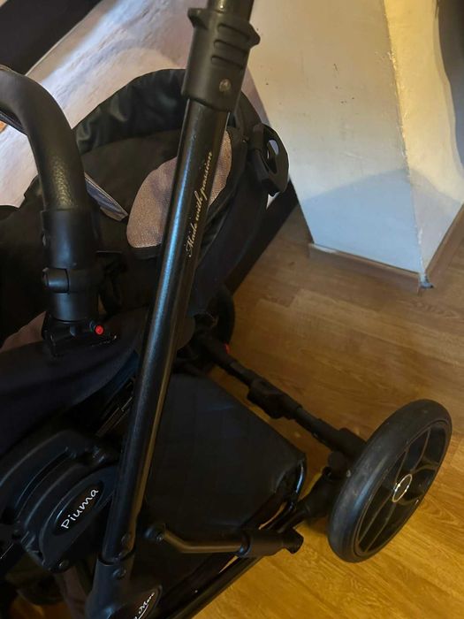 Бебешка количка Piuma