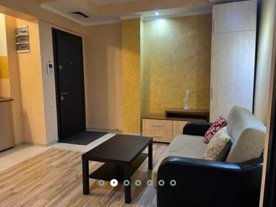 Vand garsoniera Cosmopolis