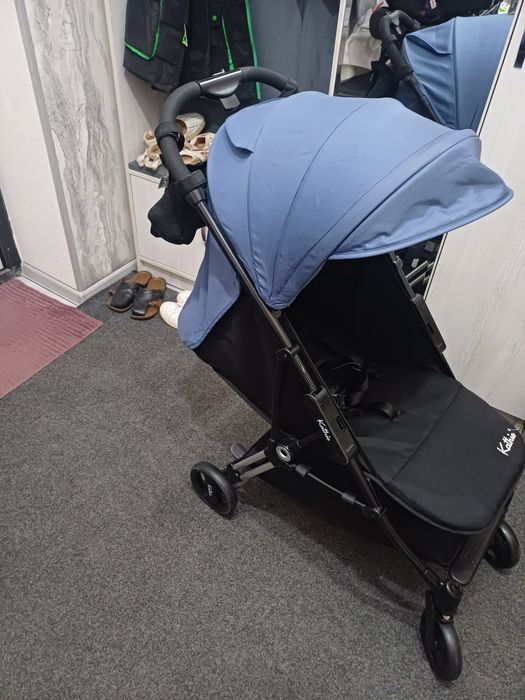 Продаётся фирменный коляска