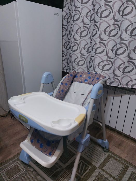 Столик для кормления