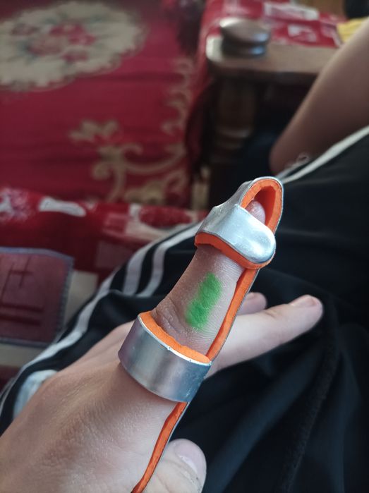 Продам шина на пальчик