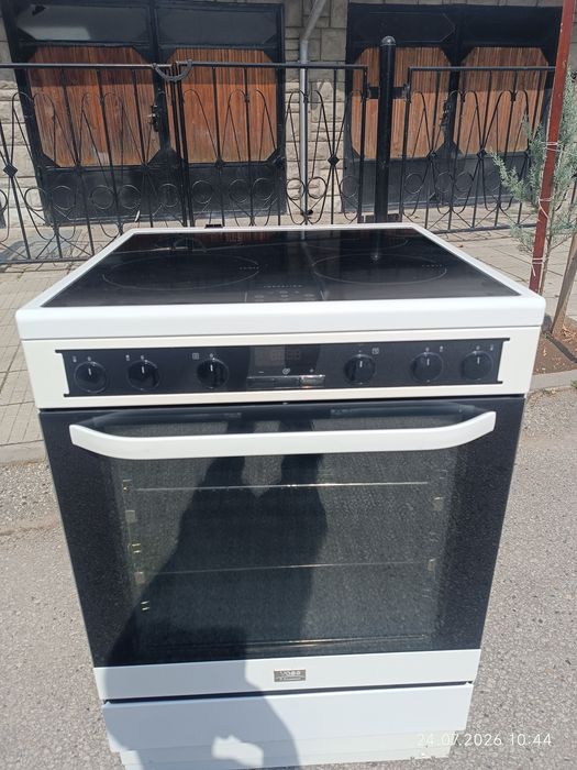 Индукционна печка voss electrolux