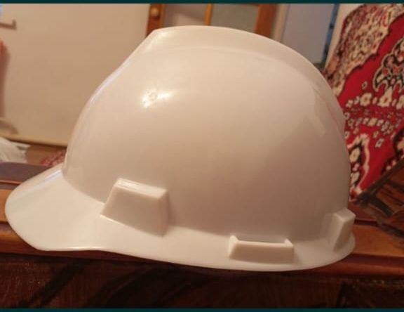 Продажа новых касок