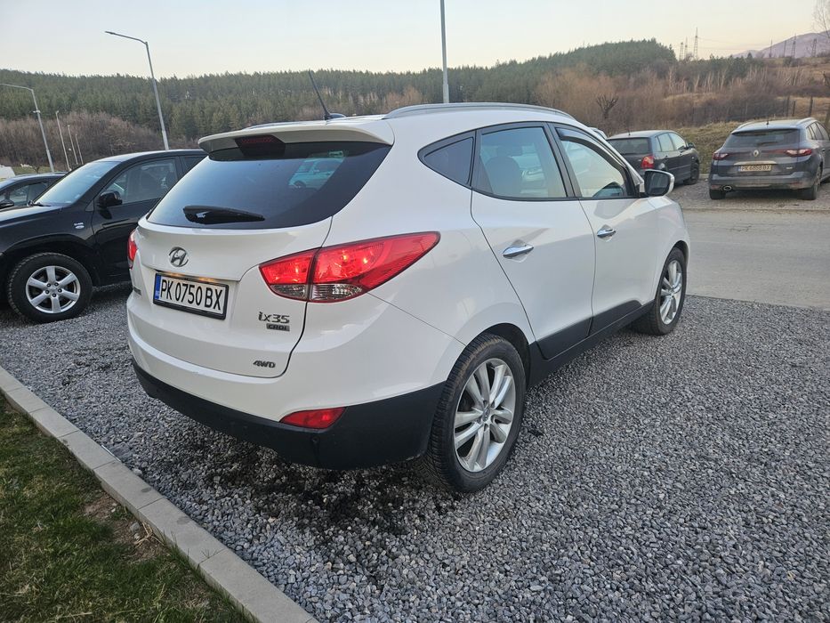 Джип Hyundai ix35 2.0 CRDi 4x4 Навигация Гражданска+каско

2.0 CRDi 4x
