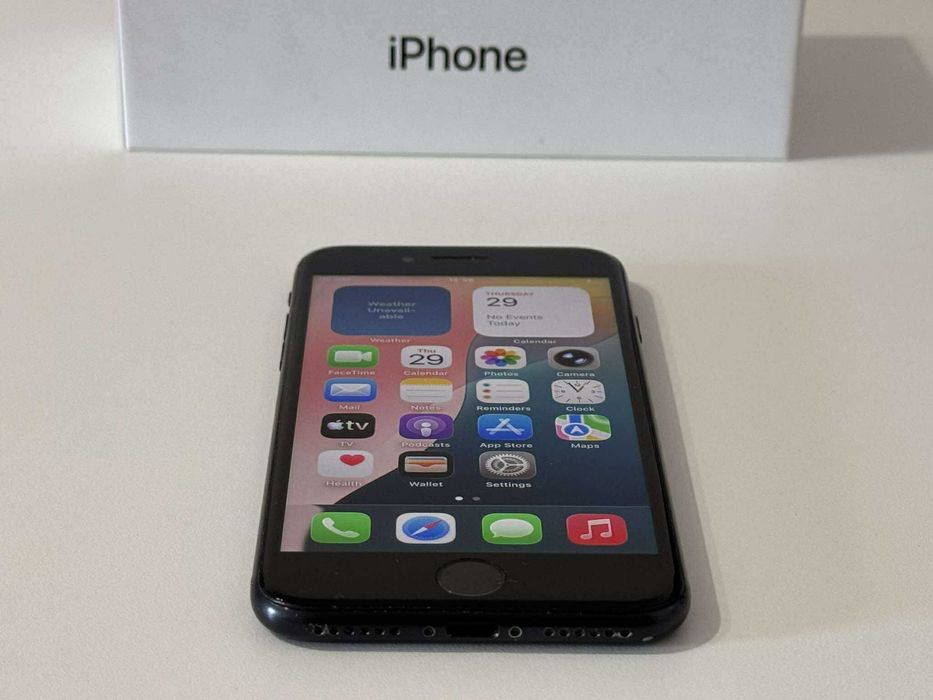 Бартер! iPhone SE 2020 Black (Черен)