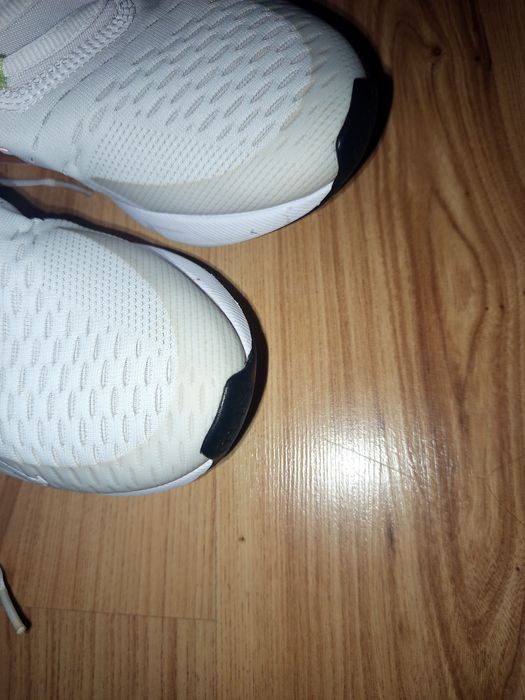 Оригинални маратонки