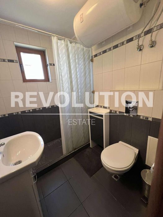 Двустаен апартамент в района на Бриз!