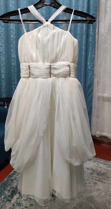 Продам детские, подростковые платья