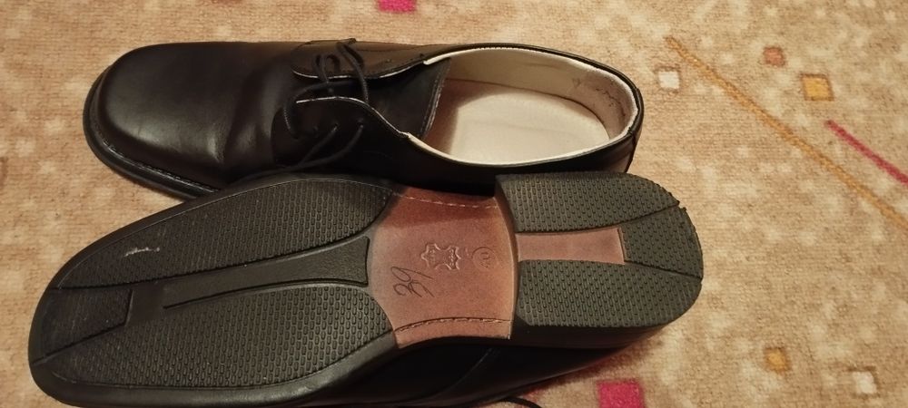 Pantofi bărbați  mărimea 40