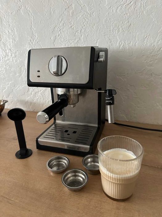 Кофеварка Delonghi ECP