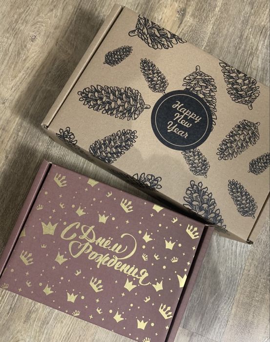 Продаю коробки новогодние