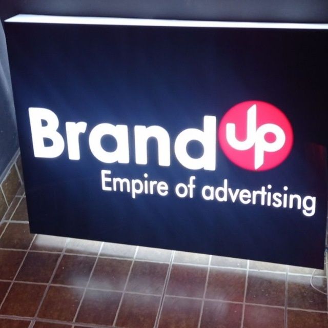 Наружная реклама, банер,ресепшн стойки, Объемные буквы