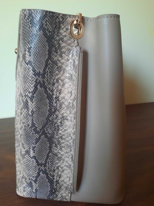 Сет от нови  дамски чанти