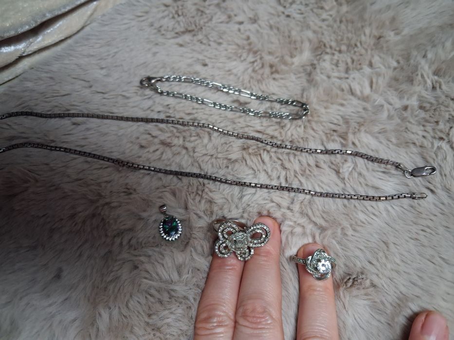 Vand lant argint 50 lei,si altele