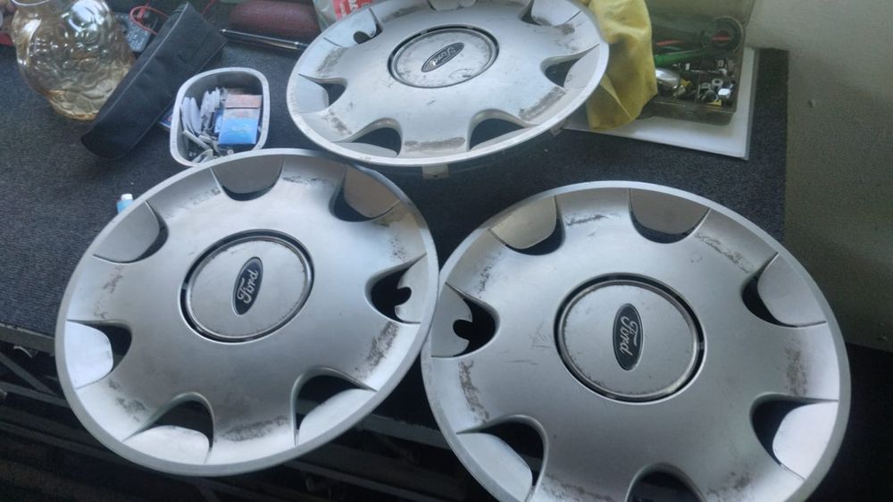 Продам колпаки форд