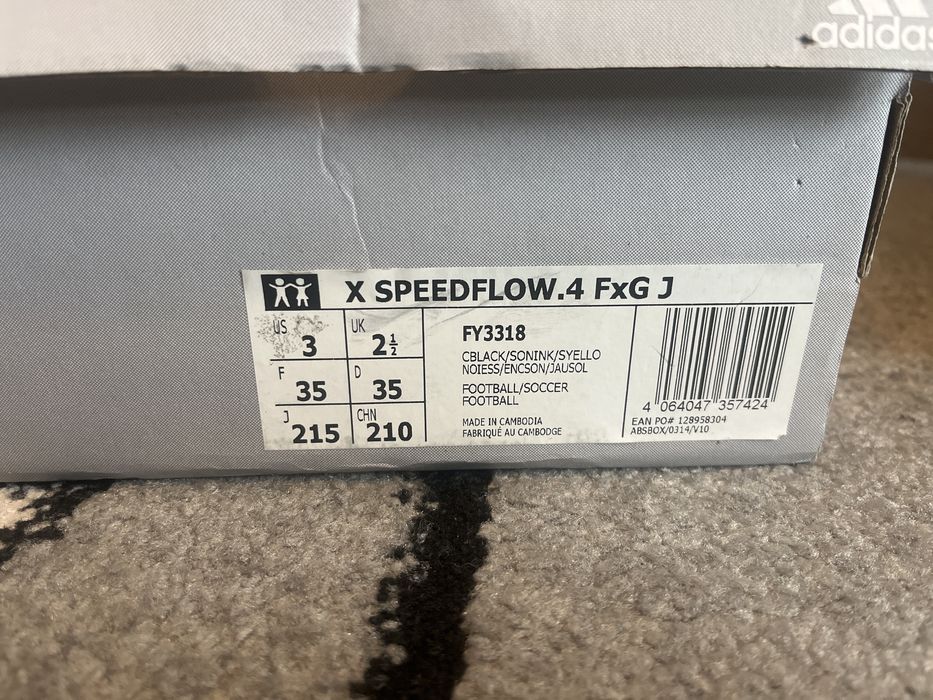 Adidas футболни бутонки шпайкове x speedflow fxg