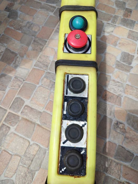 Бутониера с 8 бутона