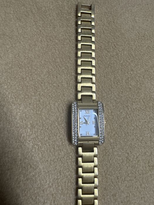 Продам часы женские