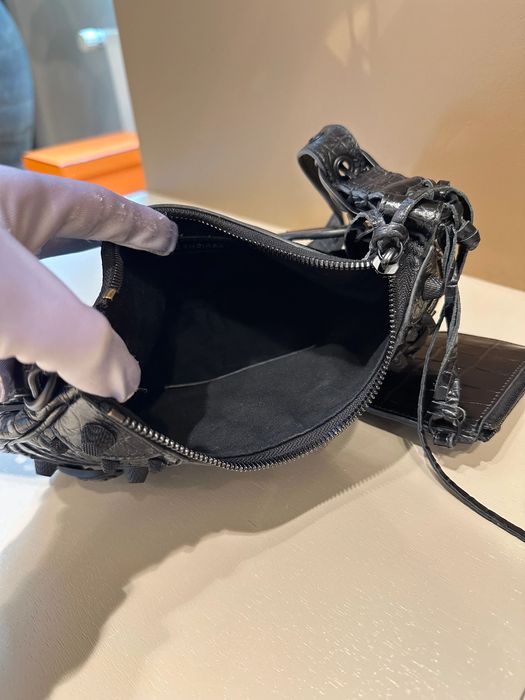 Оригинална Balenciaga Le Cagole XS