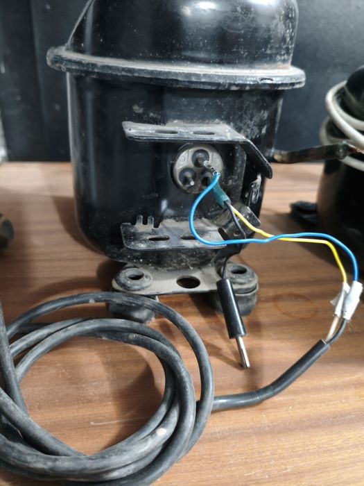 Компрессоры от холодильников.